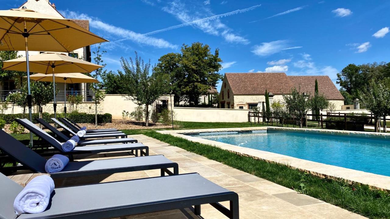 Domaine De Rymska & Spa - Relais & Chateaux Saint-Jean-de-Trézy Exterior foto