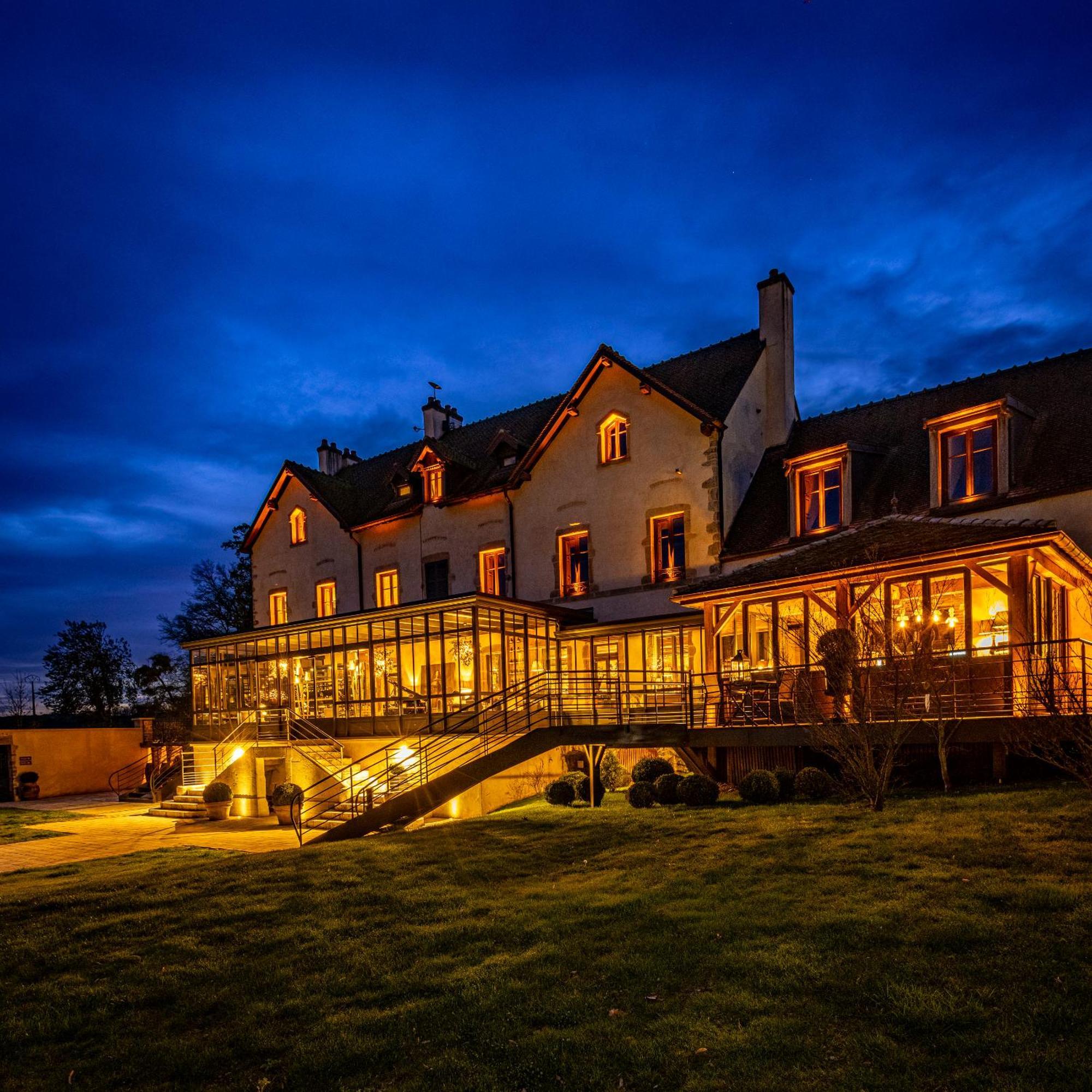 Domaine De Rymska & Spa - Relais & Chateaux Saint-Jean-de-Trézy Exterior foto